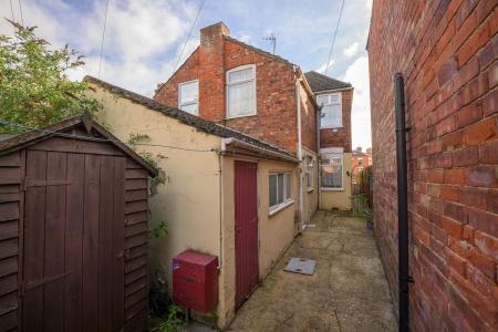 3 bedroom End of terrace house for sale in Edwin Street, Boston, PE21