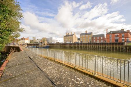 3 bedroom End of terrace house for sale in Edwin Street, Boston, PE21