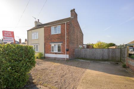 2 bedroom Semi-detached house for sale in Kingsway, Boston, PE21