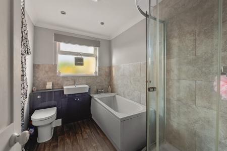 2 bedroom Semi-detached house for sale in Kingsway, Boston, PE21