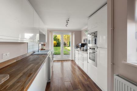 2 bedroom Semi-detached house for sale in Kingsway, Boston, PE21