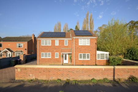 4 bedroom Detached house for sale in Horncastle Road, Boston, PE21