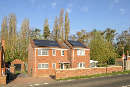 4 bedroom Detached house for sale in Horncastle Road, Boston, PE21