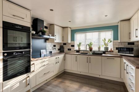 4 bedroom Detached house for sale in Horncastle Road, Boston, PE21