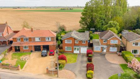 4 bedroom Detached house for sale in Holmes Road, Kirton Holme, PE20