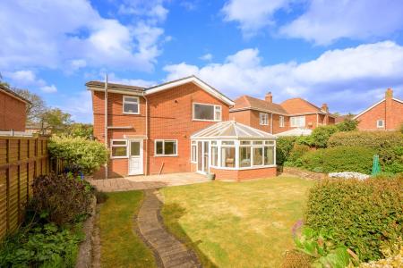 4 bedroom Detached house for sale in Holmes Road, Kirton Holme, PE20