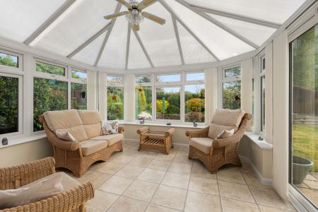 4 bedroom Detached house for sale in Holmes Road, Kirton Holme, PE20