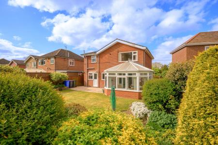 4 bedroom Detached house for sale in Holmes Road, Kirton Holme, PE20