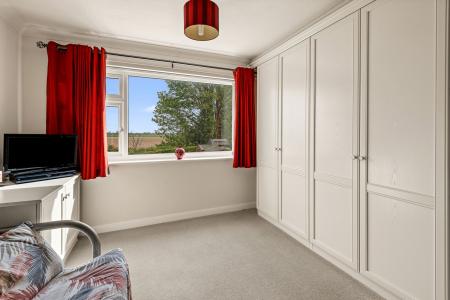 4 bedroom Detached house for sale in Holmes Road, Kirton Holme, PE20