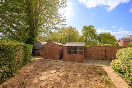 4 bedroom Detached house for sale in Holmes Road, Kirton Holme, PE20