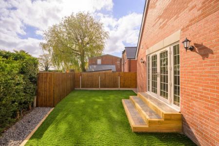 4 bedroom Detached house for sale in Oak House Lane, Freiston, PE22