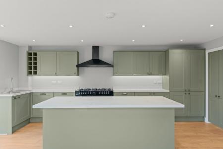 4 bedroom Detached house for sale in Oak House Lane, Freiston, PE22