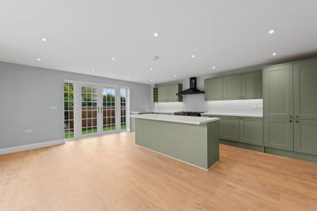 4 bedroom Detached house for sale in Oak House Lane, Freiston, PE22