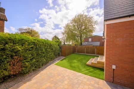 4 bedroom Detached house for sale in Oak House Lane, Freiston, PE22