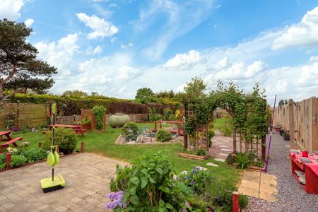 4 bedroom Semi-detached house for sale in Browns Drove, Swineshead, PE20