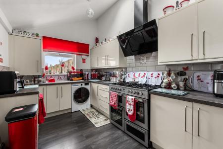 4 bedroom Semi-detached house for sale in Browns Drove, Swineshead, PE20