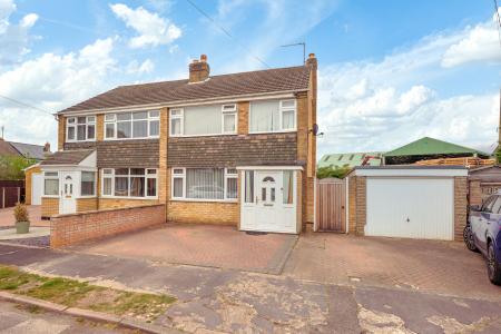 3 bedroom Semi-detached house for sale in Woodside, Boston, PE21