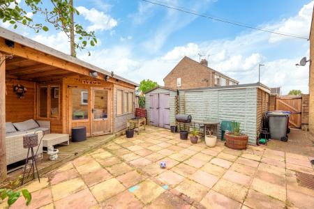 3 bedroom Semi-detached house for sale in Woodside, Boston, PE21