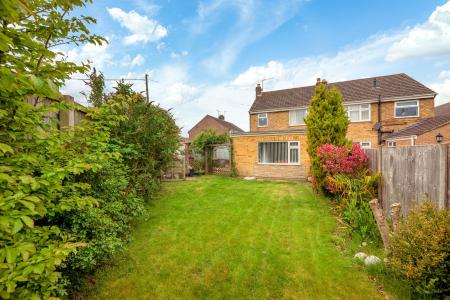 3 bedroom Semi-detached house for sale in Woodside, Boston, PE21