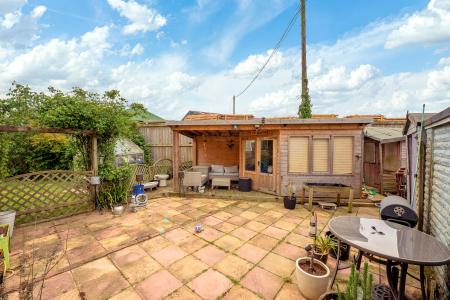3 bedroom Semi-detached house for sale in Woodside, Boston, PE21