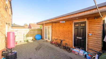 4 bedroom Semi-detached house for sale in Swift Gardens, Kirton, PE20