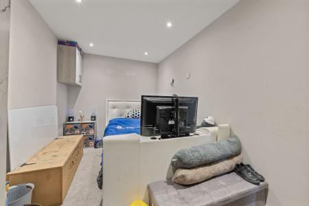 4 bedroom Semi-detached house for sale in Swift Gardens, Kirton, PE20