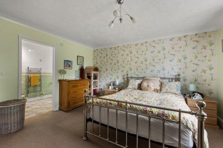 4 bedroom Detached house for sale in Cemetery Road, Bicker, PE20