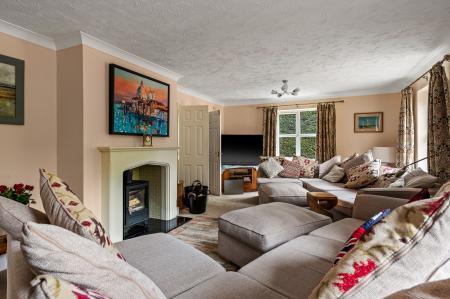 4 bedroom Detached house for sale in Cemetery Road, Bicker, PE20