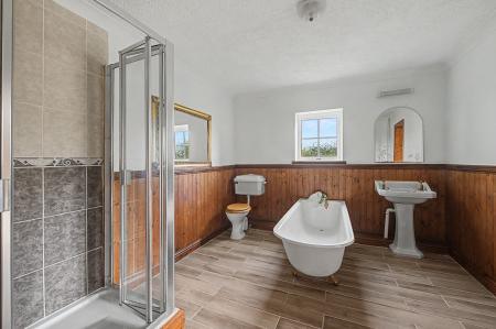 3 bedroom Semi-detached bungalow for sale in Station Road, Midville, PE22