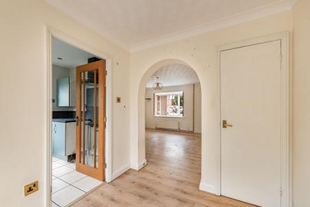 2 bedroom Semi-detached house for sale in Burrows Close, Boston, PE21