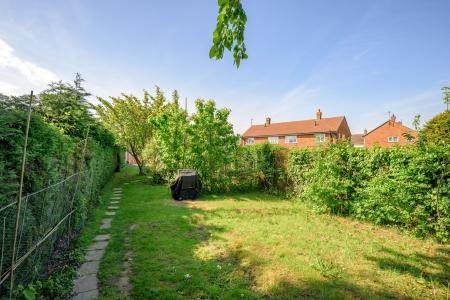 3 bedroom Semi-detached house for sale in Lenton Way, Frampton, PE20
