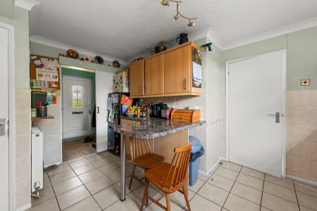 3 bedroom Semi-detached house for sale in Lenton Way, Frampton, PE20