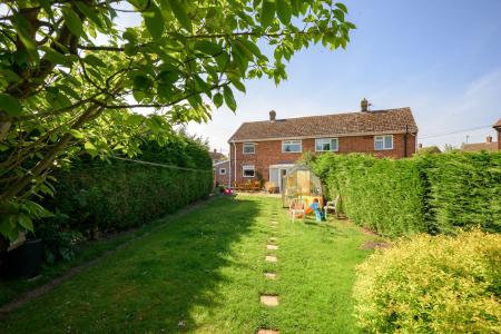 3 bedroom Semi-detached house for sale in Lenton Way, Frampton, PE20