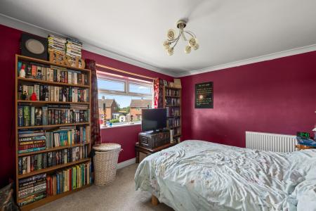3 bedroom Semi-detached house for sale in Lenton Way, Frampton, PE20
