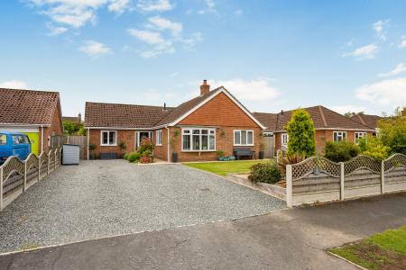 4 bedroom Detached bungalow for sale in Lucan Close, Sibsey, PE22