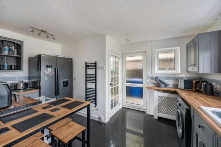 3 bedroom Semi-detached house for sale in Abbey Crescent, Swineshead, PE20