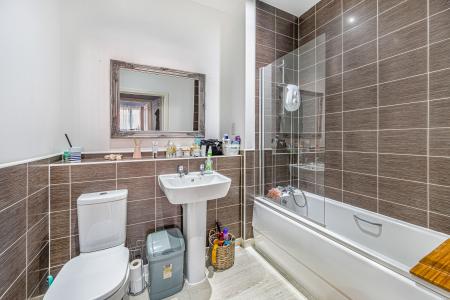 2 bedroom Flat for sale in Haven Village, Boston, PE21