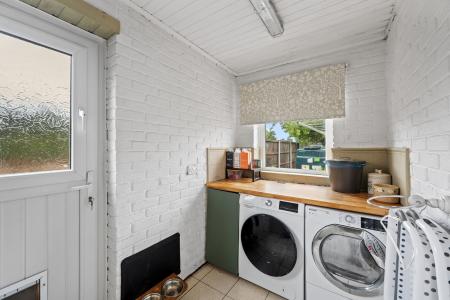 4 bedroom Detached house for sale in Spilsby Road, New Leake, PE22