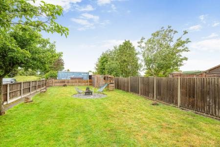 4 bedroom Detached house for sale in Spilsby Road, New Leake, PE22