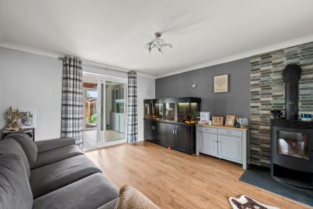 4 bedroom Detached house for sale in Spilsby Road, New Leake, PE22