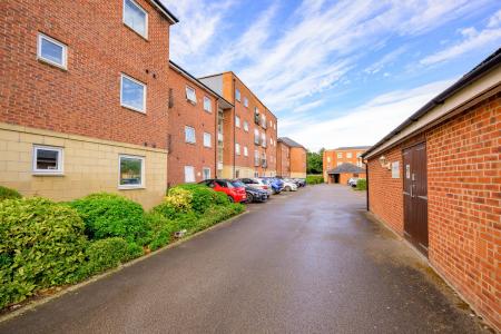 2 bedroom Flat for sale in Haven Village, Boston, PE21