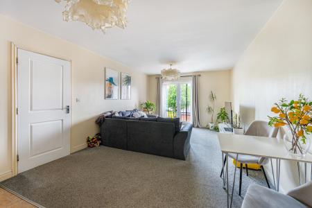 2 bedroom Flat for sale in Haven Village, Boston, PE21