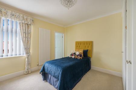 3 bedroom Terraced House for sale in Browns Road, Boston, PE21