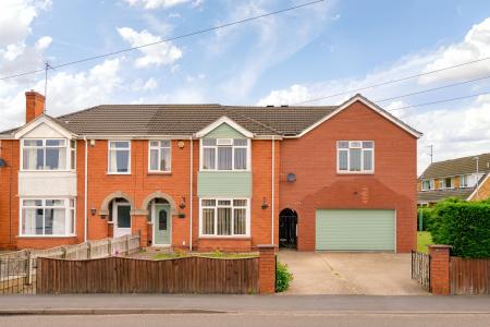 4 bedroom Semi-detached house for sale in Freiston Road, Boston, PE21