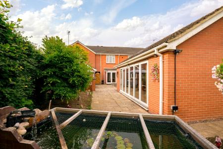 4 bedroom Semi-detached house for sale in Freiston Road, Boston, PE21