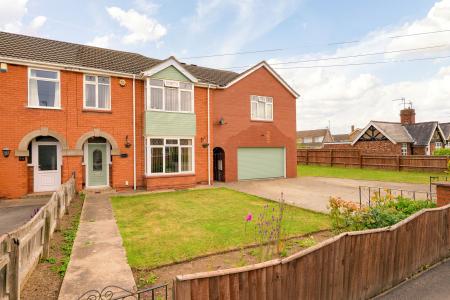 4 bedroom Semi-detached house for sale in Freiston Road, Boston, PE21