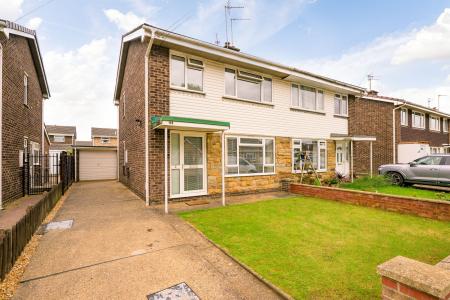 3 bedroom Property for sale in Oak Crescent, Boston, PE21