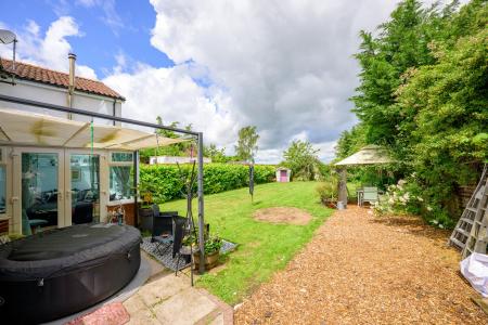 3 bedroom Semi-detached house for sale in East Heckington, Boston, PE20