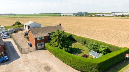 4 bedroom Detached house for sale in Fishtoft Road, Fishtoft, PE21