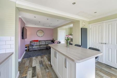4 bedroom Detached house for sale in Woodville Road, Boston, PE21